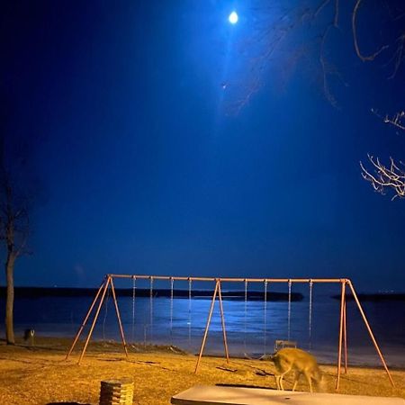 Cozy Home Lake Huron Au Gres Zewnętrze zdjęcie